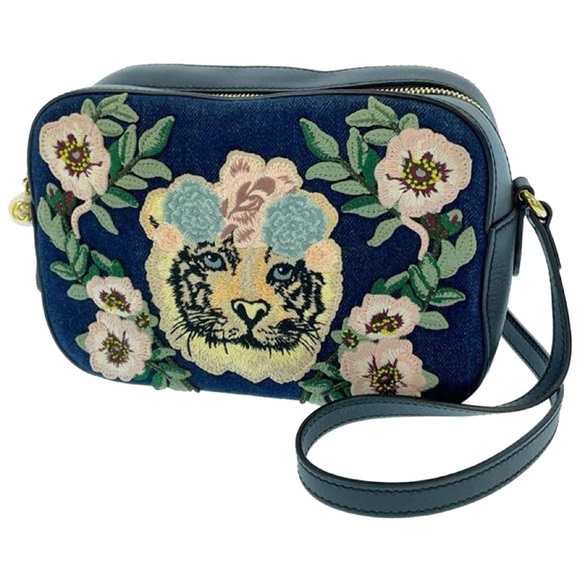 ✨💎LIMITED EDITION 💎✨GUCCI Tiger Denim Japan Exclusive Camera Bag. - Picture 2 of 15